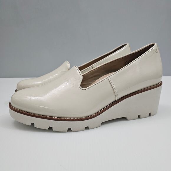 Vionic Willa Loafer Womens 9 Cream Patent Leather Wedge Slip On Arch Support - Picture 1 of 13